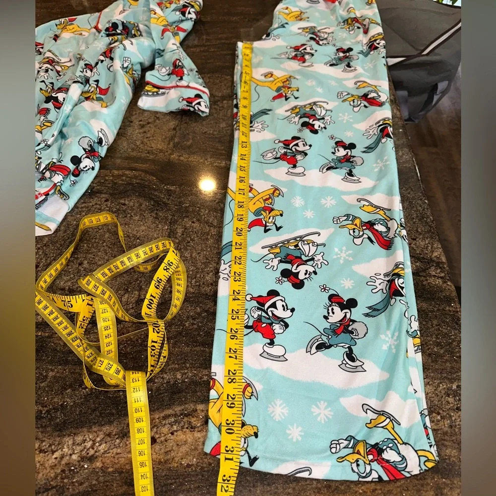 Disney 100 Retro Reimagined 2 Piece Pajama Set Size‎ Medium New